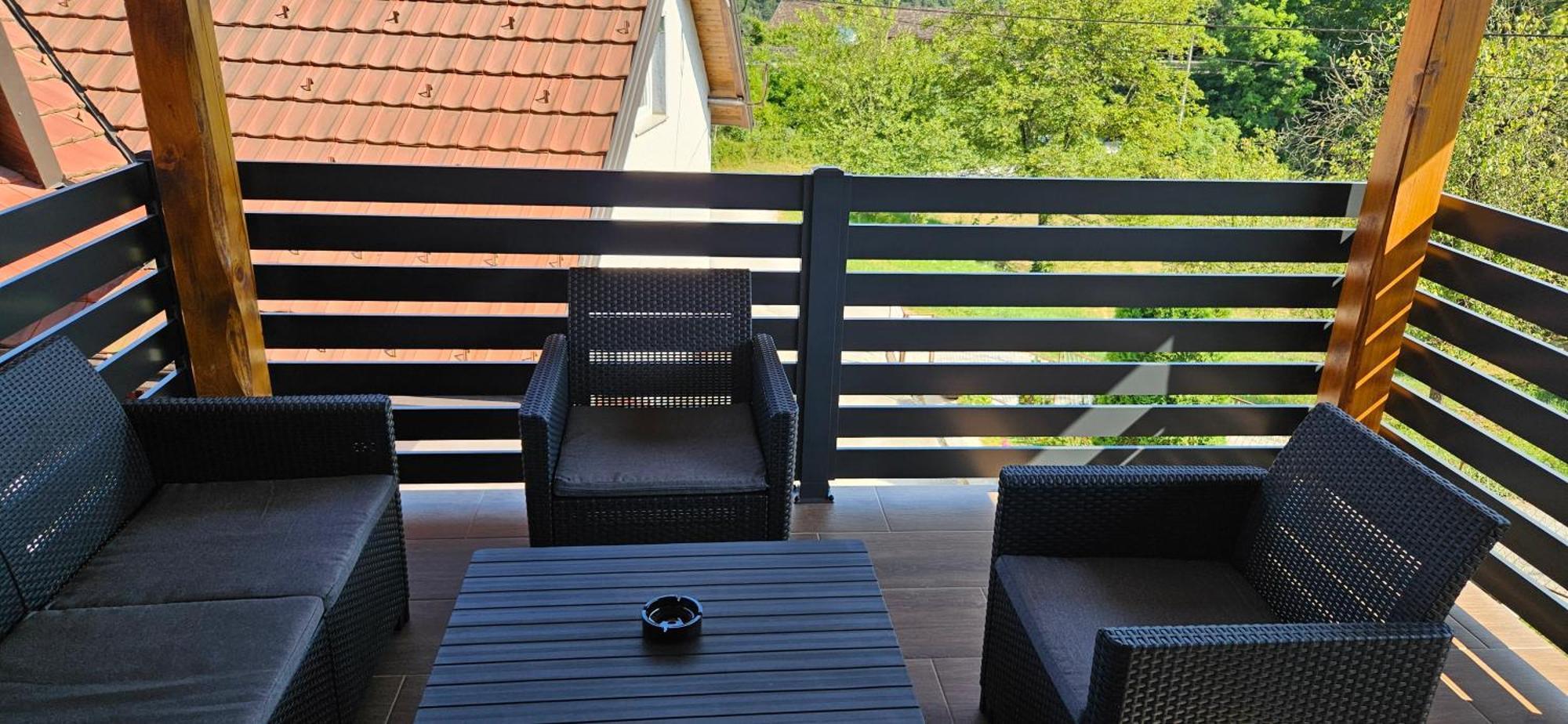 Apartman M&M Duga Resa Bagian luar foto
