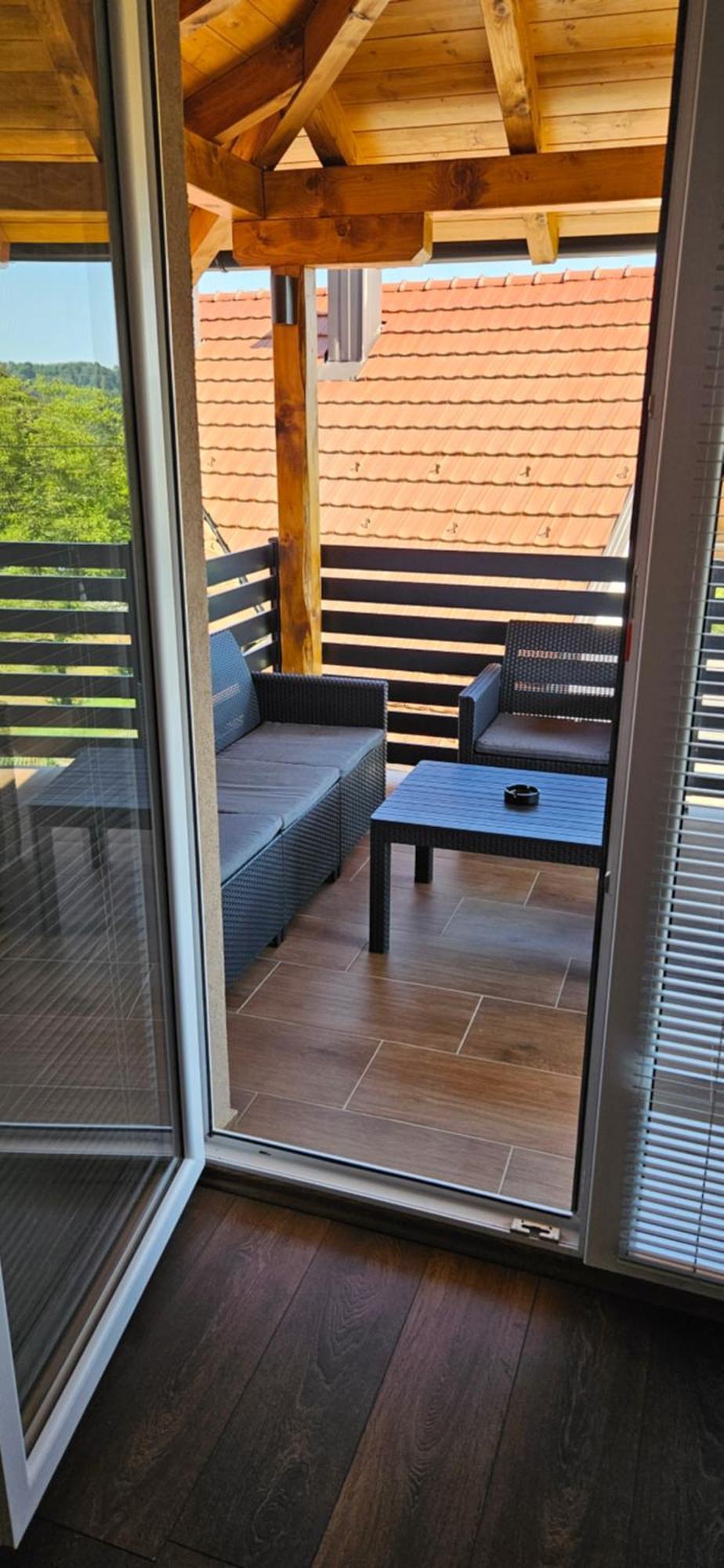 Apartman M&M Duga Resa Bagian luar foto